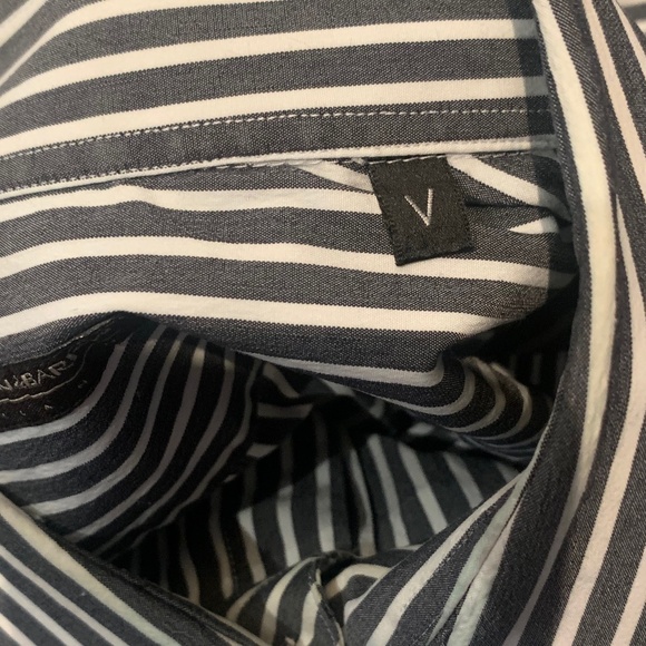 Men's striped shirt from Brian & Barry Milano. - Picture 7 of 7